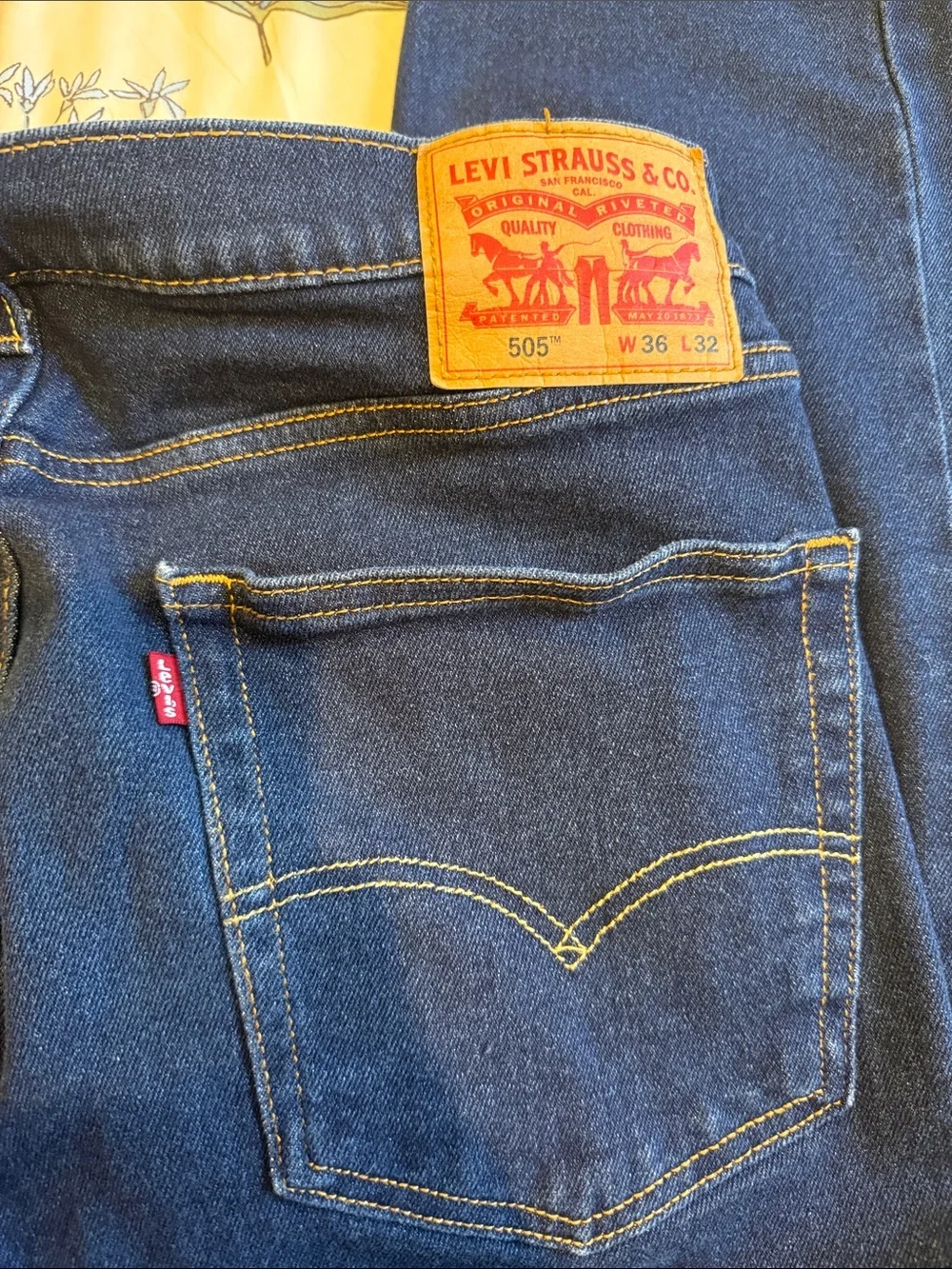 Levi's Mens Dark Blue Jeans with Signature Back Pockets 505 36 x 32